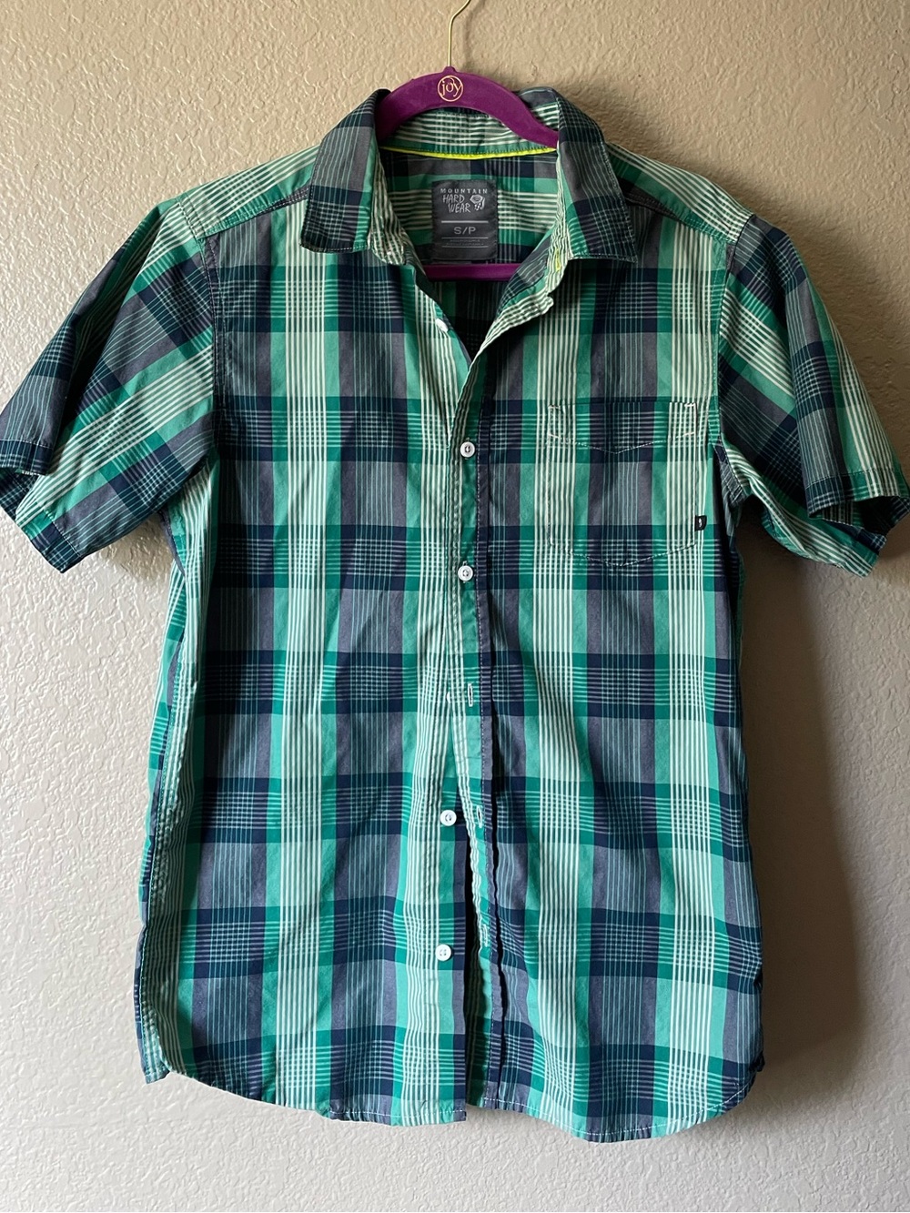 Mountain Hardwear Men’s Small Short-Sleeve Green Plaid Button-Up Shirt